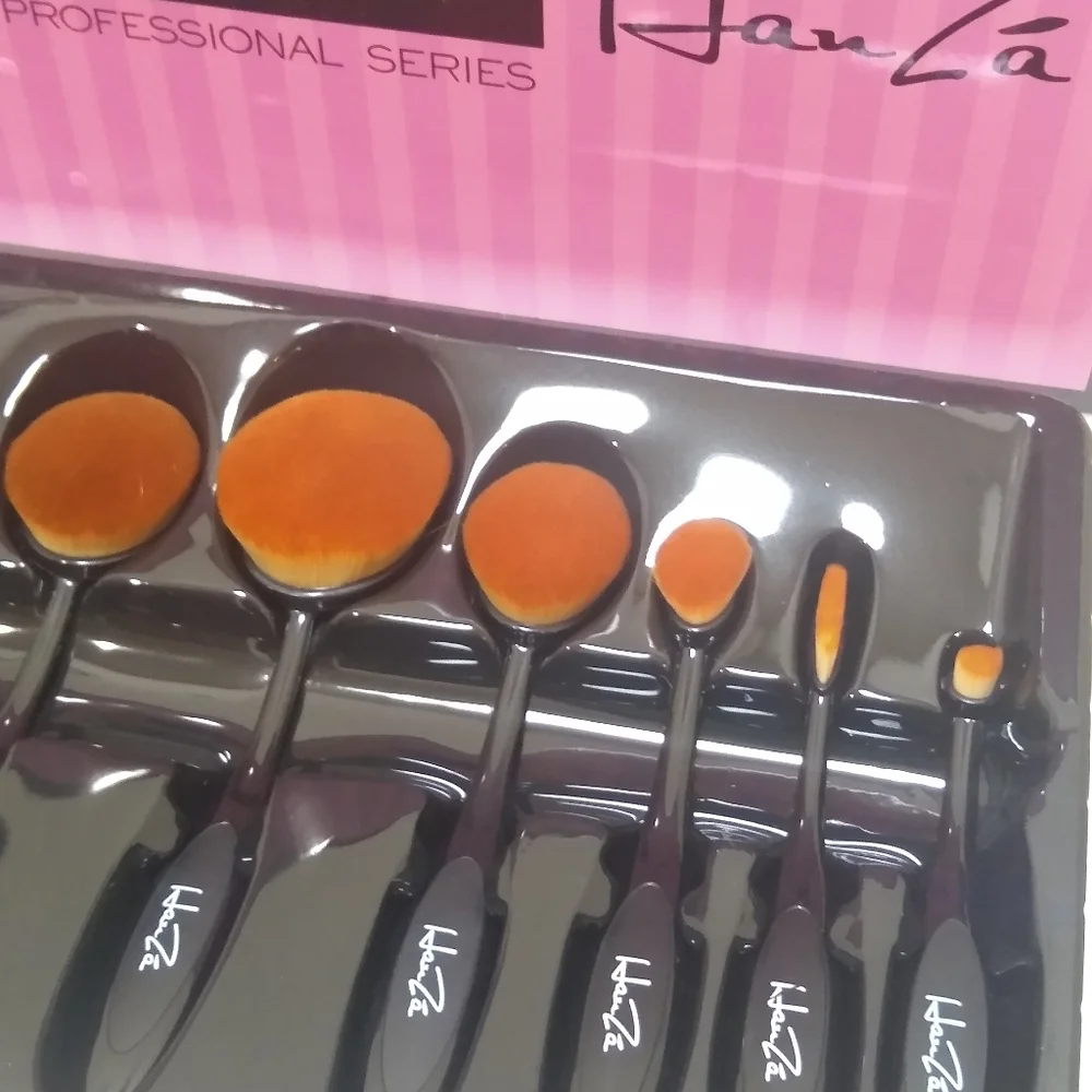 Professional Series Oval Paddle Makeup Brush Set